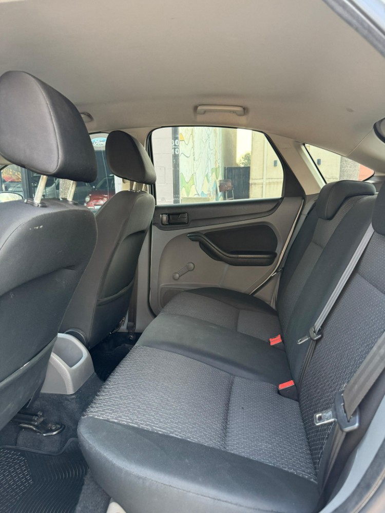 Ford FOCUS 1.6 — foto 6